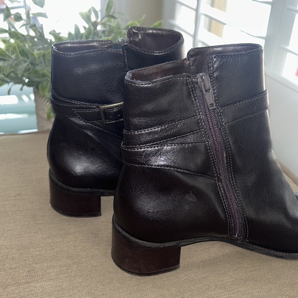 Naturalizer Brazil 7.5 Brown Bootie Faux Leather Zip Ankle Boot Shoes Western - Picture 12 of 14